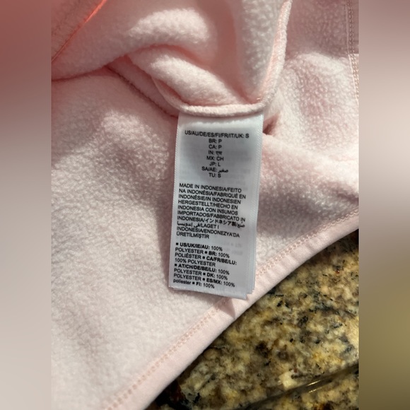 Amazon Women’s Classic Fit Full Zip Polar Fleece Jacket - Picture 9 of 9